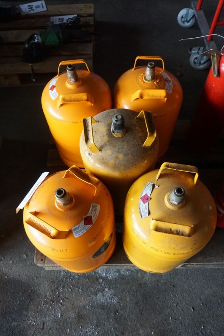 5 pcs 15 kg gas bottles + 5 pcs extinguishers