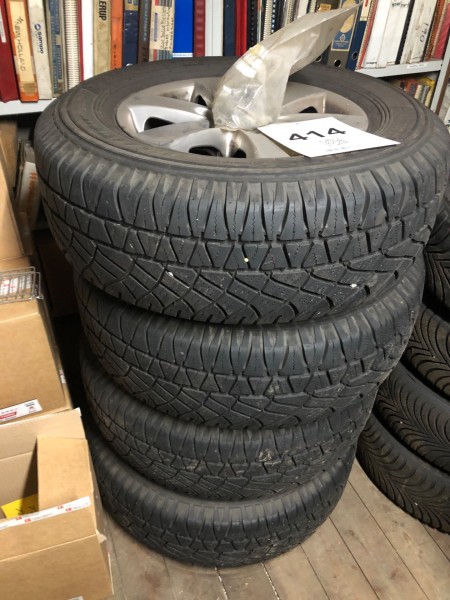 4 stk dæk med fælge, mærke: Michelin