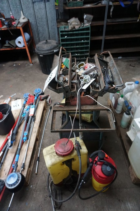 Workshop trolley with tool box + 2 sprayers + 1 water tank