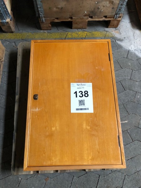 Wooden key cabinet without key
