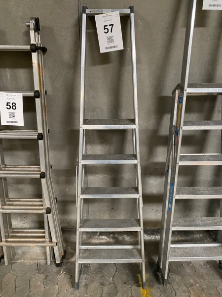 Stair ladder in aluminum.