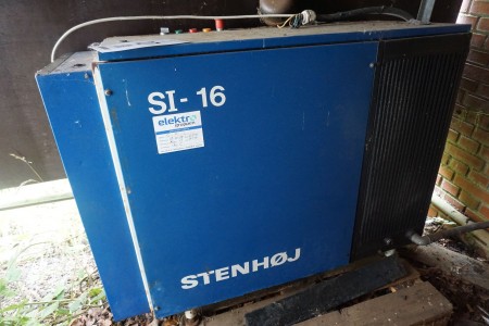 Kompressor, Mærke: Stenhøj. Model: SI - 16 + Tryktank og køletørre 