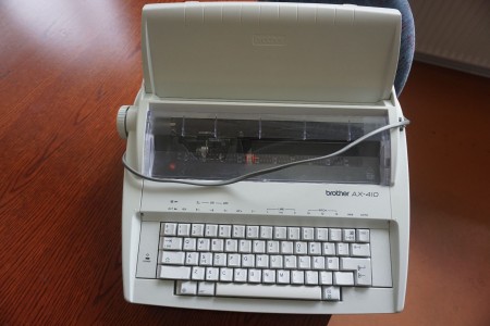 Brother AX-410 skrivemaskine. 