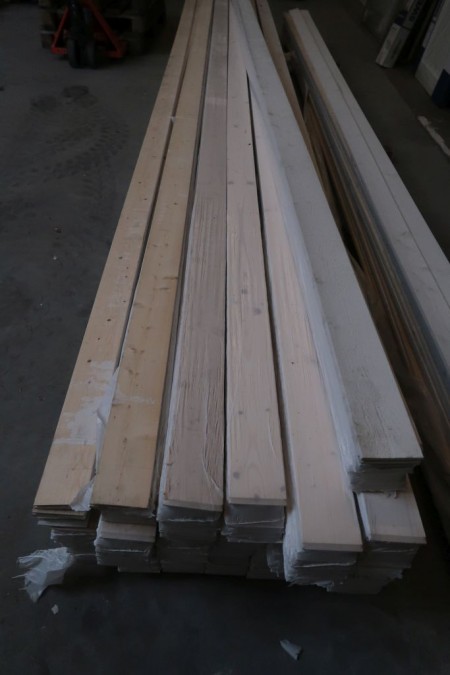 216 meters white painted boards, 15x82 mm, length 450 cm. With end note