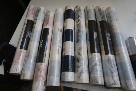 9 rolls of wallpaper