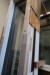 Holzfenster, dunkles Holz / Weiß, B39xH239 cm, Rahmenbreite 11,5 cm. Mit Nut zum Löschen. Modellfoto
