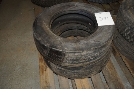 2 pcs. truck tires, Brand: Cotinental