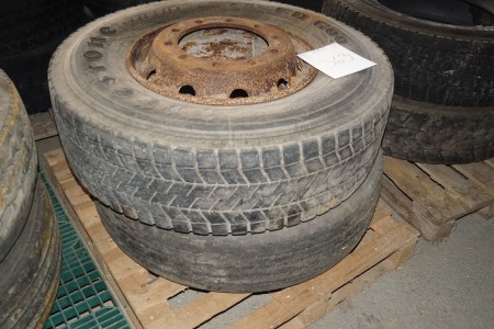 2 pcs. truck tires, 1 pc. Brand: Firestone on rim