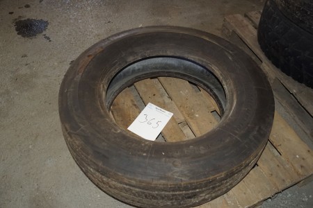 1 piece. truck tires, Brand: Michelin