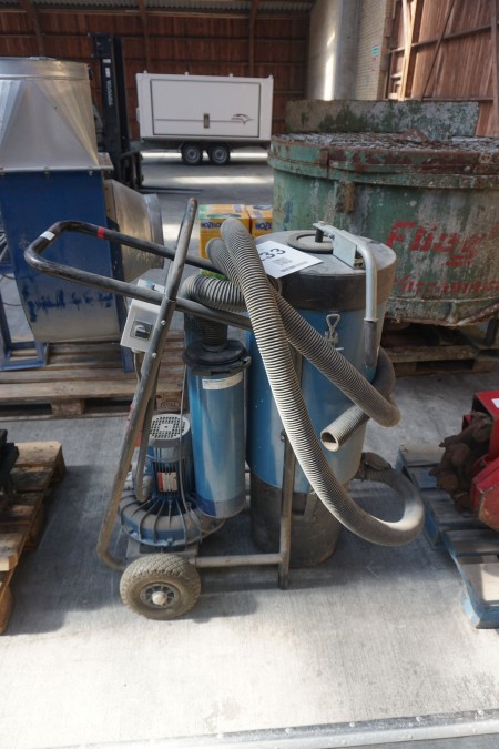 Industrial vacuum cleaner on wheels, brand: Nederman, type: P30