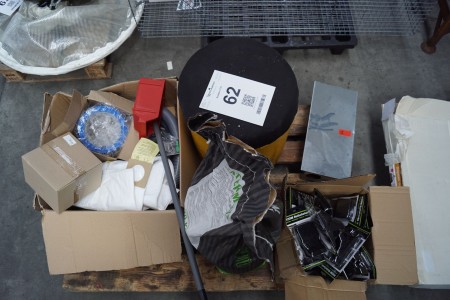 12 pcs Ryom rat trap + horse food + various equipment for vacuum cleaner