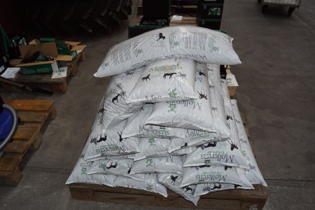 Large batch of horse feed, brand: Møllerens
