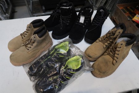 5 pairs of boots / shoes size 42. 1 pair of shoes, 4 pairs of boots