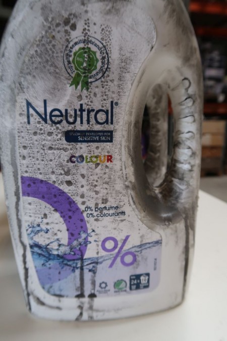 5x1,425 liters Neutral liquid detergent, color