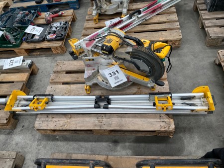 Dewalt miter saw with pull-out and XPS + stand