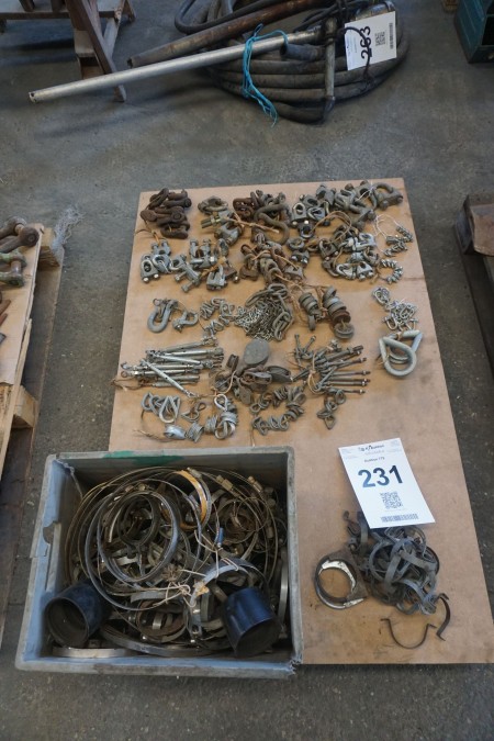 Various straps, chains, lifting ropes, etc.