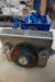 Machine for grinding chainsaw chains