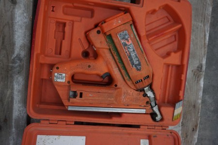 Paslode nail gun on battery, model: Impulse-325
