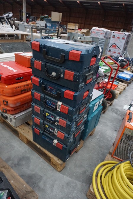 7 Bosch toolboxes without contents