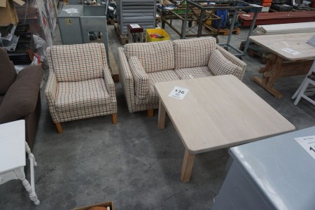 Sofa med sofabord + stol
