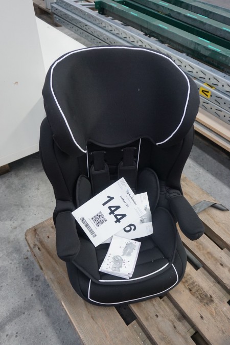 Car seat with isofix
