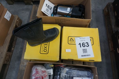2 pairs of black safety boots