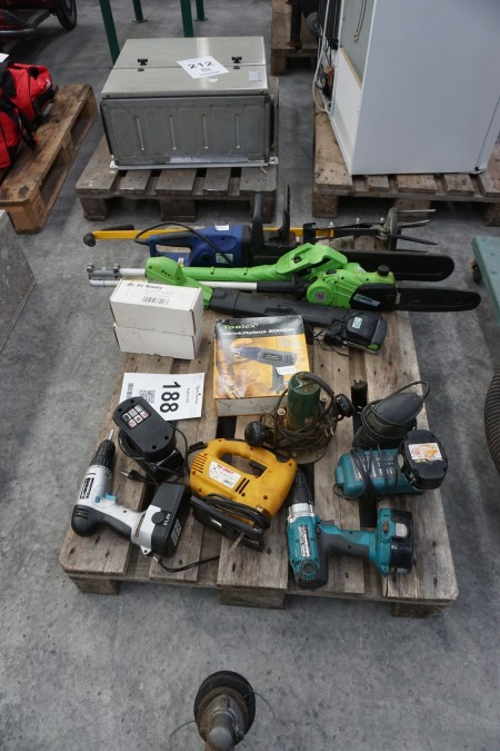 Lot of power tools + garden tools