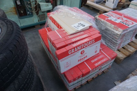 39 boxes of Granitogres tiles