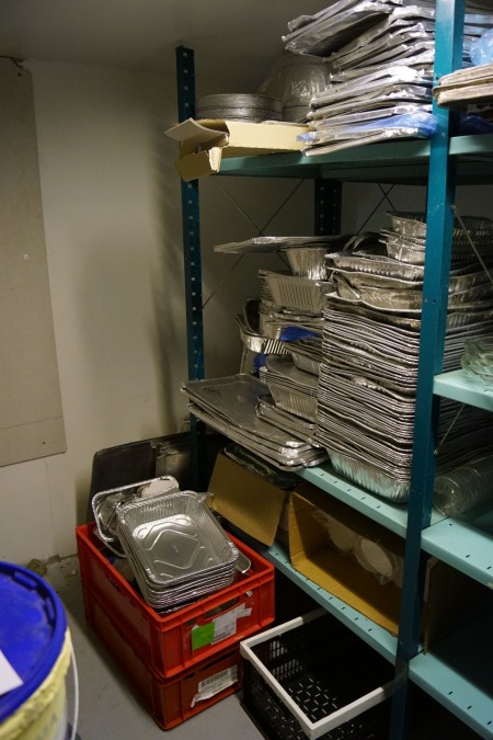 Large batch of foil trays, pieces etc. In a subject