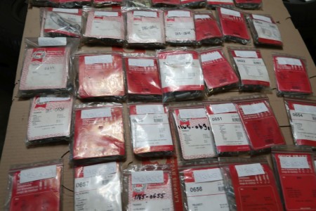 36 sets of various springs for brakes, see photo