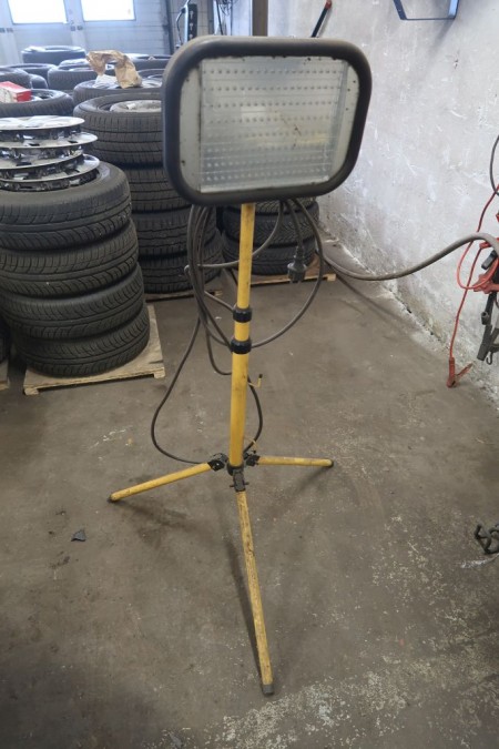 LED work lamp on stand, 230V. Tested and works