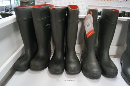 3 pieces. rubber boots, Brand: Dunlop