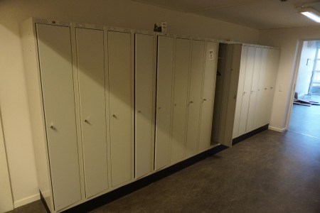 Wardrobes with 16 compartments