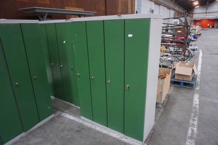 Wardrobe with 4 compartments