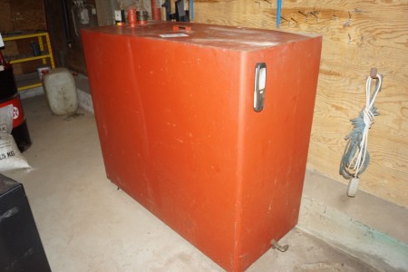 Oil tank with contents.