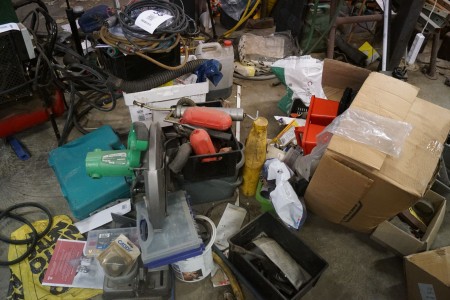 Large batch of tools, jack, jump leads, trolley, charger, etc.