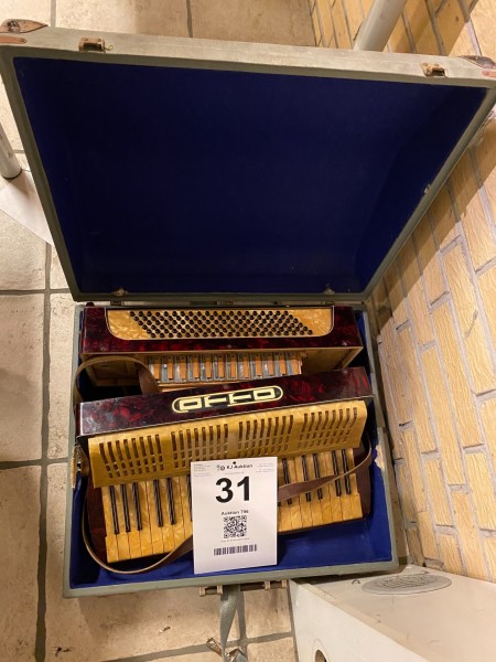 Old accordion, in box