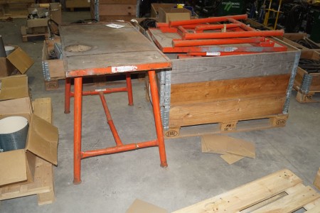 6 pieces. Portable work table.