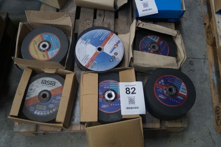 6 boxes with cutting discs, Brand: Slipmaxos + Tyrolit + Rasta