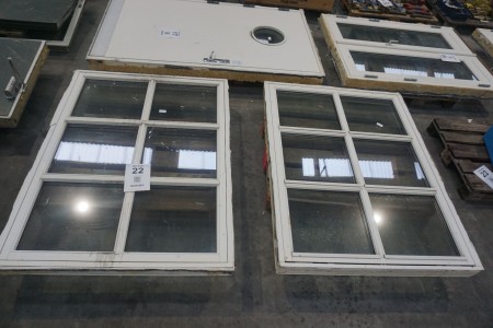 2 Fenster mit 6 Scheiben