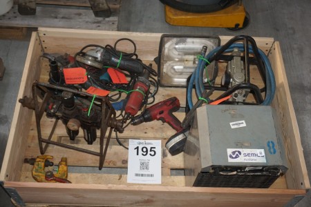 Lots of power tools, abrjd lamps, oil pump and fan heater