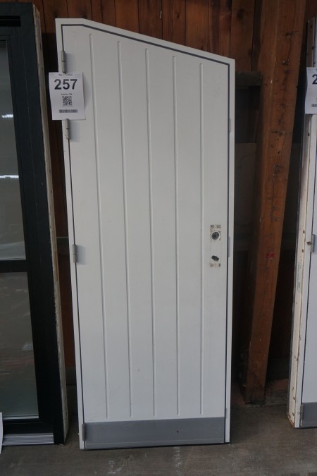 Sloping door with frame