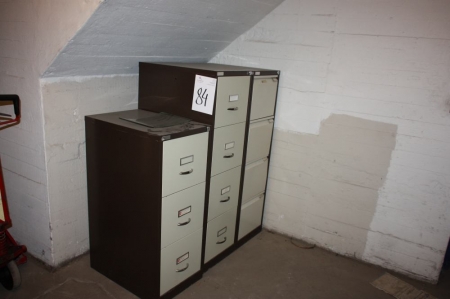 2 x filing cabinets, 4 drawers + filing cabinet, 3 drawers