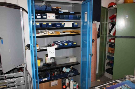 Tool Cabinet, Finnerup, width app. 100 cm x height app. 190 cm, with content: air coupling + hose fittings + ball valves + air blind fastner, Emhart (unused) + strapper, Cyklop