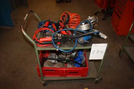 Air Tools: Screwdrivers + 8 air hose tool balancers, 6 pcs. 0.75 to 1.5 kg + 2 pcs. 0.4 to 0.8 kg + trolley