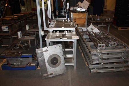 Various fixtures on pallets on the floor
