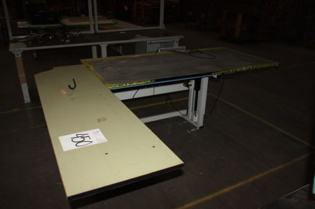 Work with angle table, electrical height adjustable. BSM Maskinfabrk