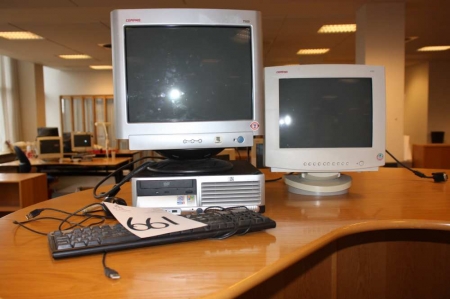 HP PC + 2 x. Compaq monitors