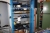 Værktøjsskab, Finnerup, bredde ca. 100 cm x højde ca. 190 cm, med indhold:  luftkobling + slangestudser + kuglehaner + trukluftpopnitte, Emhart (ubrugt) + båndstrammer, Cyclop