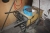 Svejser, Esab LHF 250 med kabel + hjelme + svejsetænger med videre på væg, maskinskruestik med videre på bord